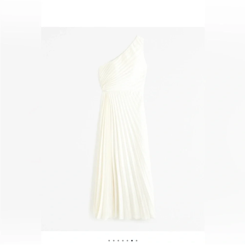 ‼️NWT‼️ Abercrombie & Fitch Giselle Pleated One Shoulder Maxi Dress